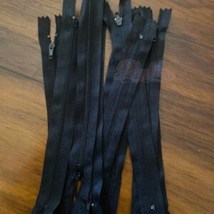 20cm Black Zip - Bundle (10)